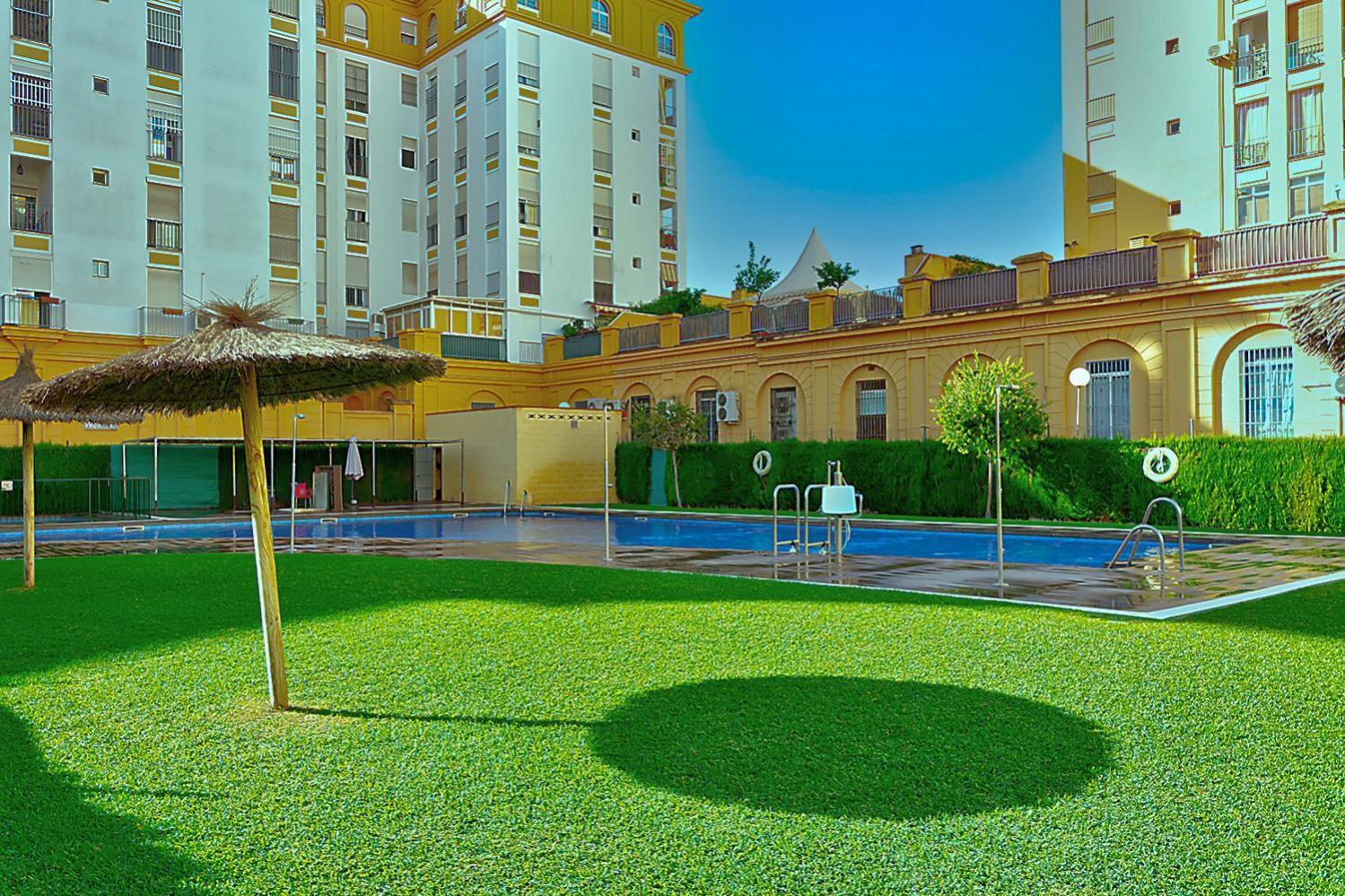 Luxury Apartment In Seville With Pool Exterior photo