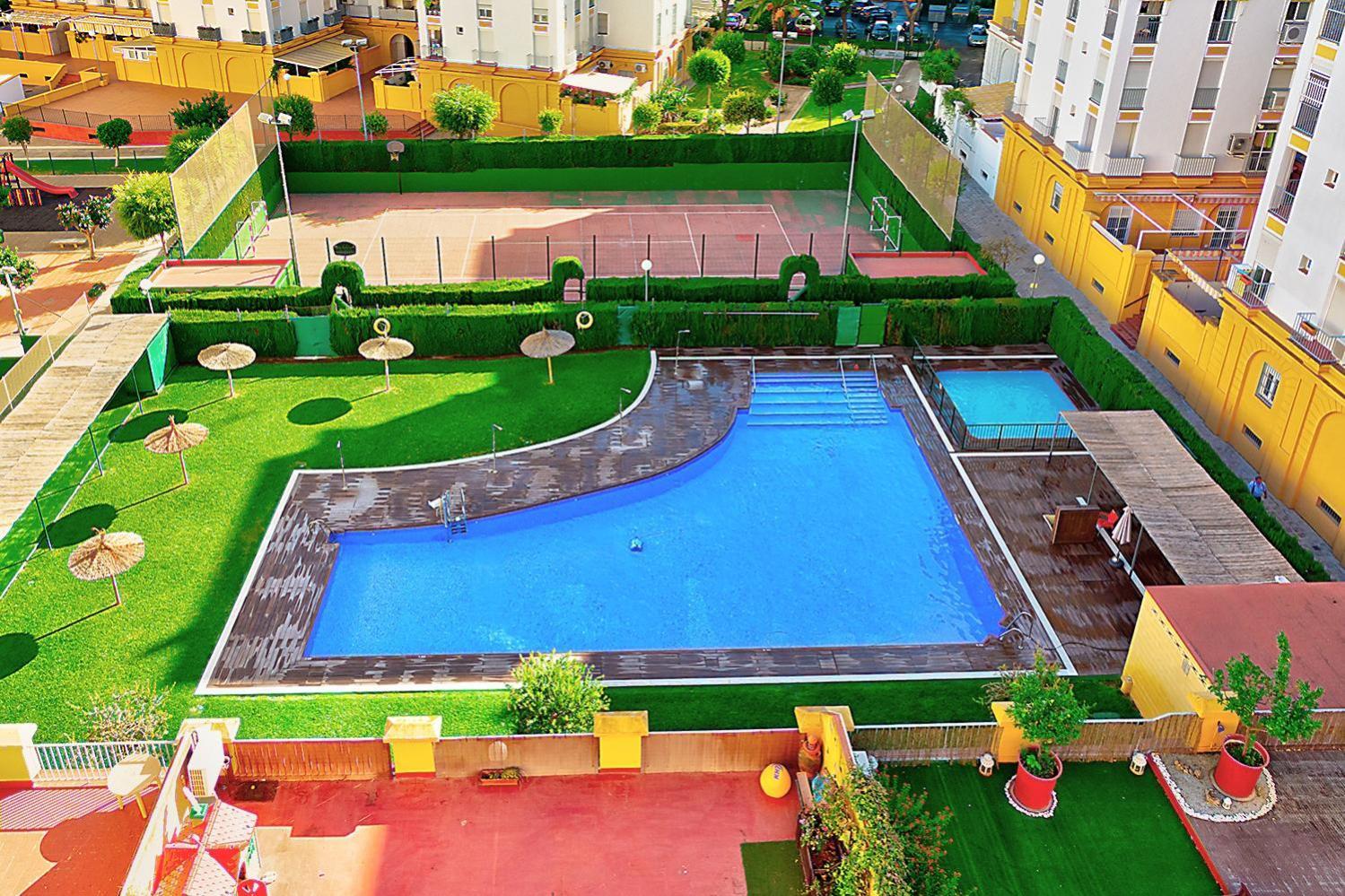 Luxury Apartment In Seville With Pool Exterior photo